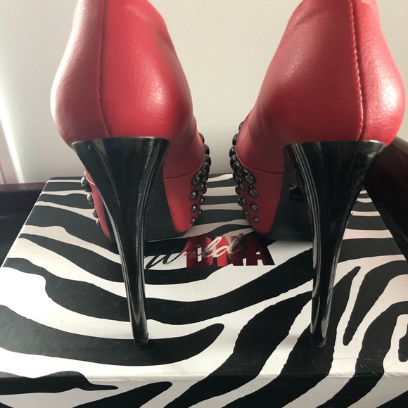 Studded Stilettos - Picture 3 of 8